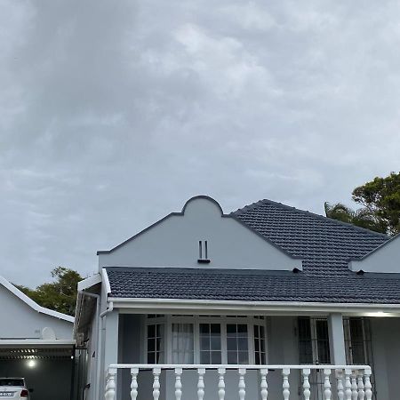Beautiful Villa - Scottburgh, Durban Экстерьер фото